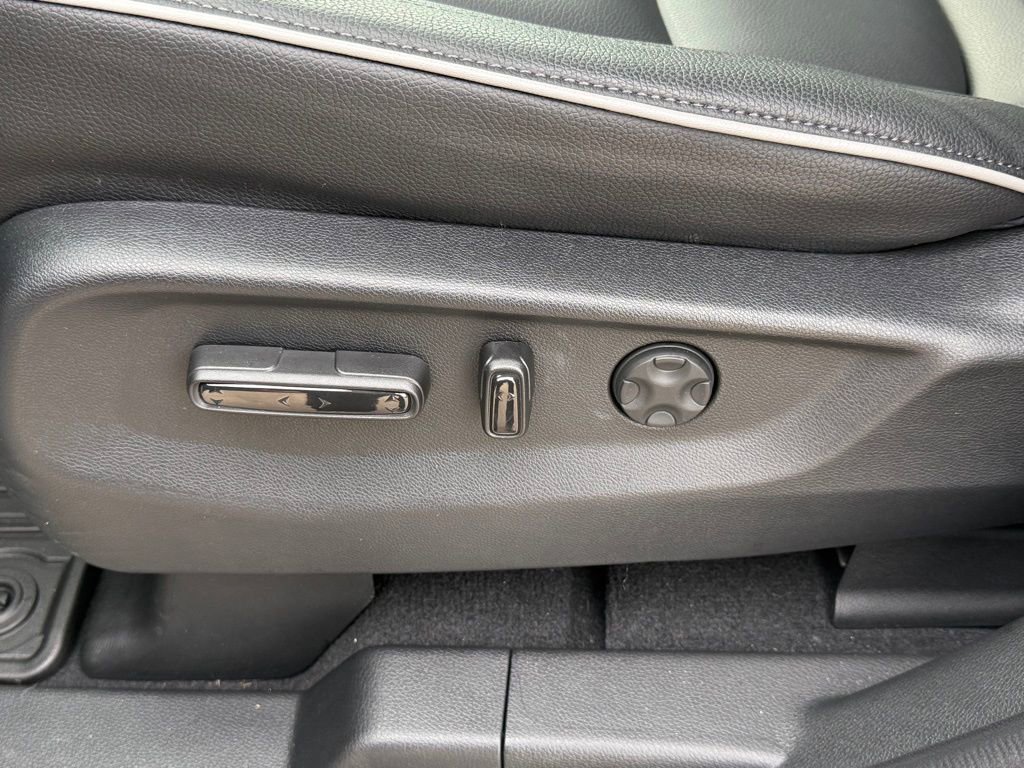 Certified 2026 Honda Odyssey Touring image 32