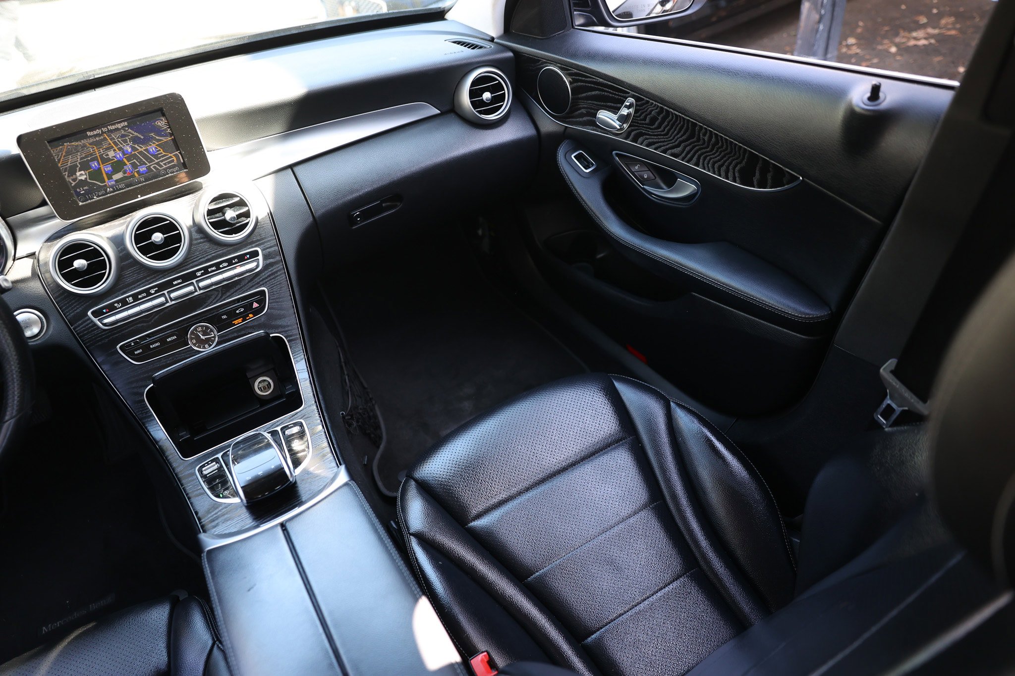 Used 2016 Mercedes-Benz C 300 Sedan image 25