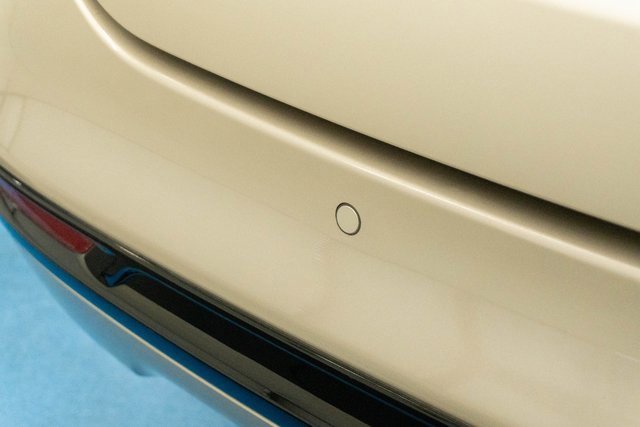 Used 2018 Ford Fusion Energi Platinum image 10