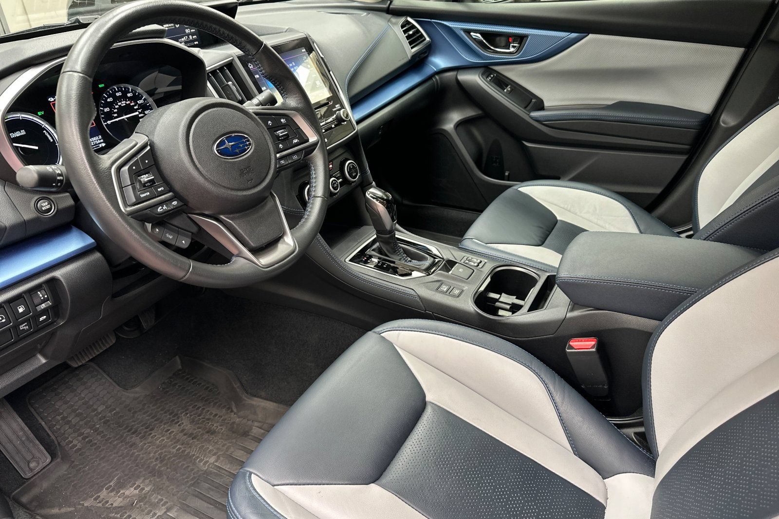 Used 2023 Subaru Crosstrek Hybrid AWD/4WD image 13