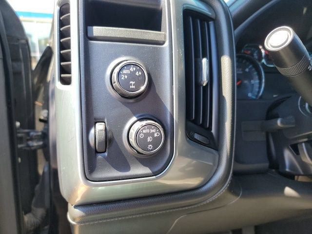 Used 2015 Chevrolet Silverado 1500 LTZ Z71 w/ Midnight Edition AWD/4WD image 12