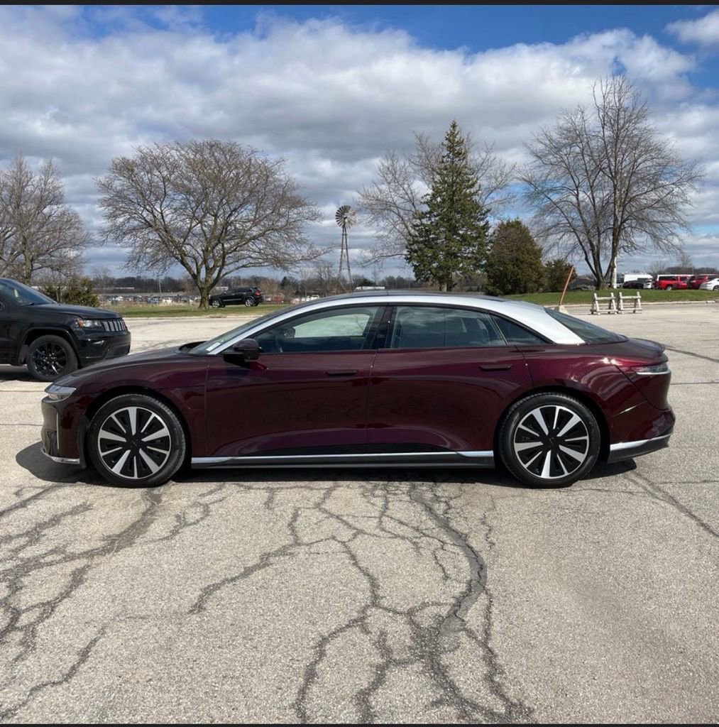 Used 2023 Lucid Air Touring image 3