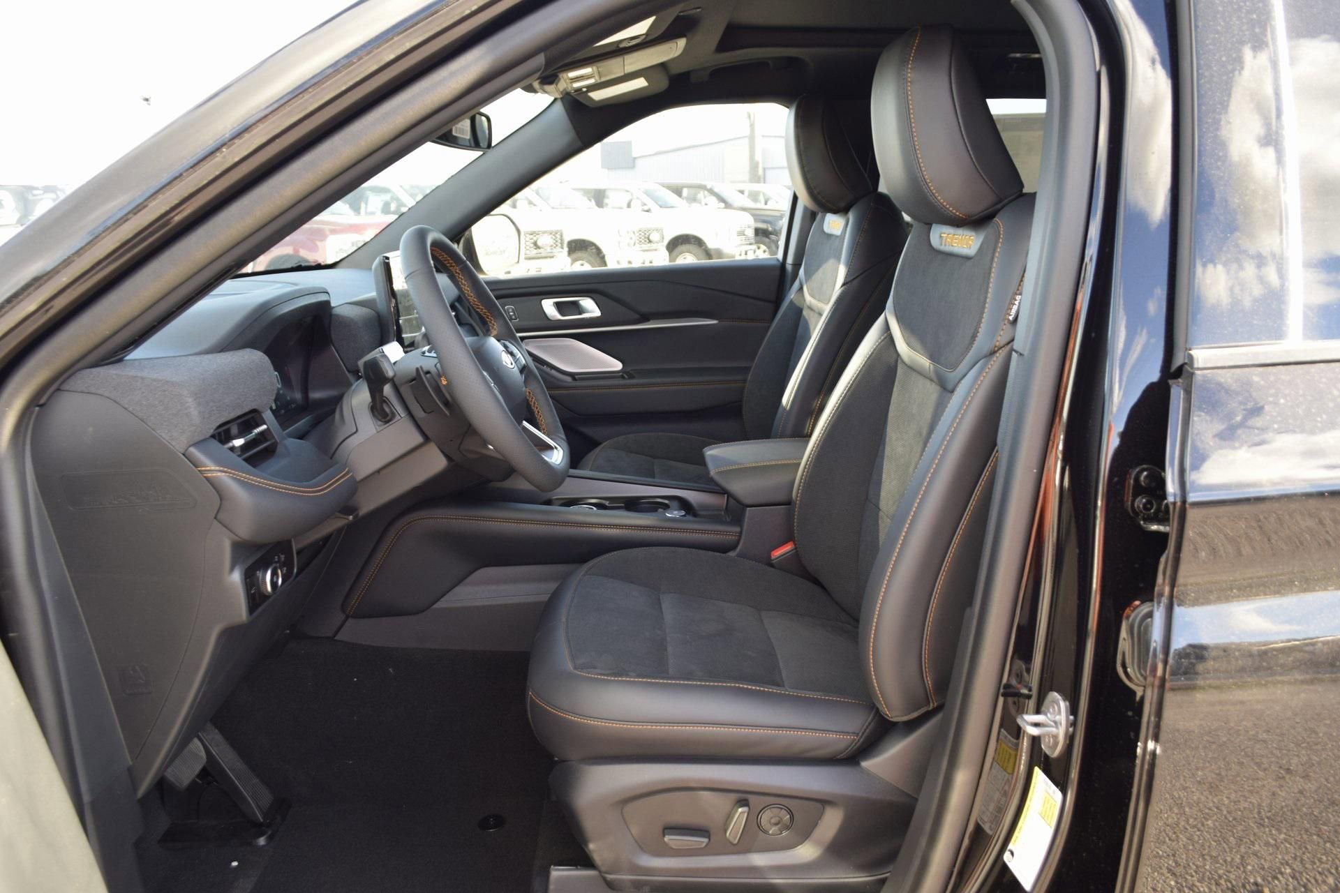 New 2026 Ford Explorer Tremor w/ Tremor Ultimate Package image 18