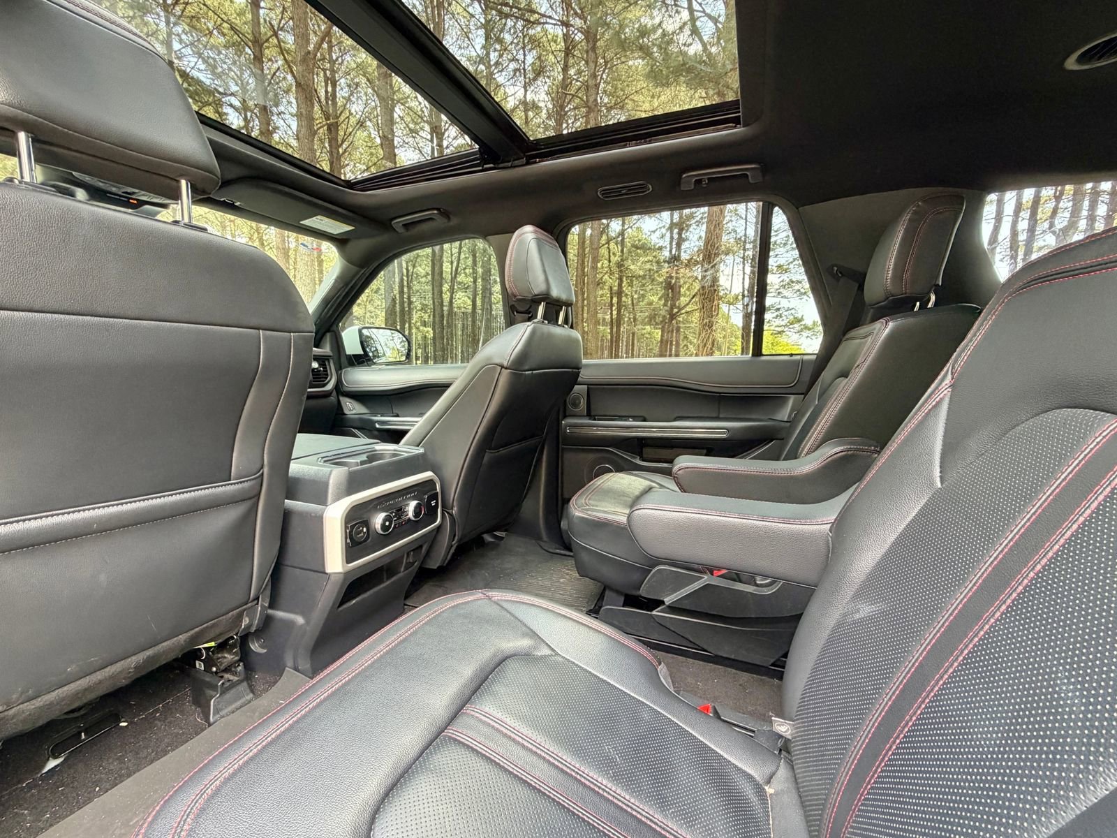 Used 2023 Ford Expedition Limited image 15