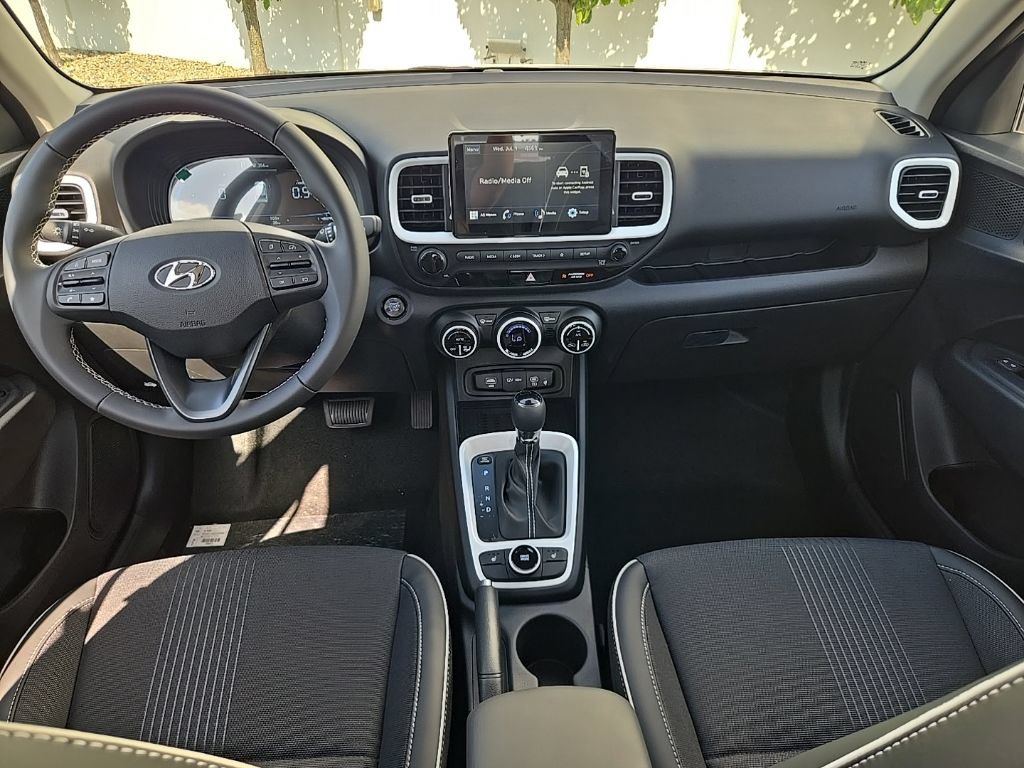 New 2026 Hyundai Venue SEL FWD image 29