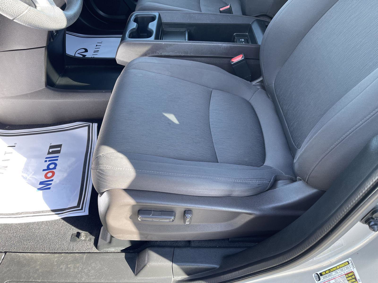 Used 2018 Honda Odyssey LX image 3