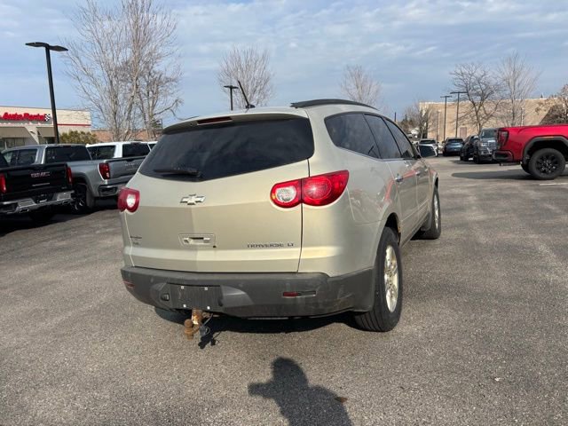 Used 2010 Chevrolet Traverse LT image 6