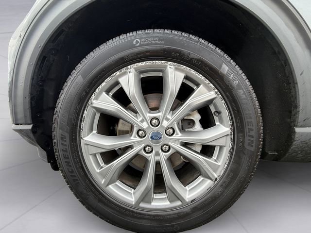 Used 2021 Ford Explorer XLT w/ Equipment Group 202A image 9