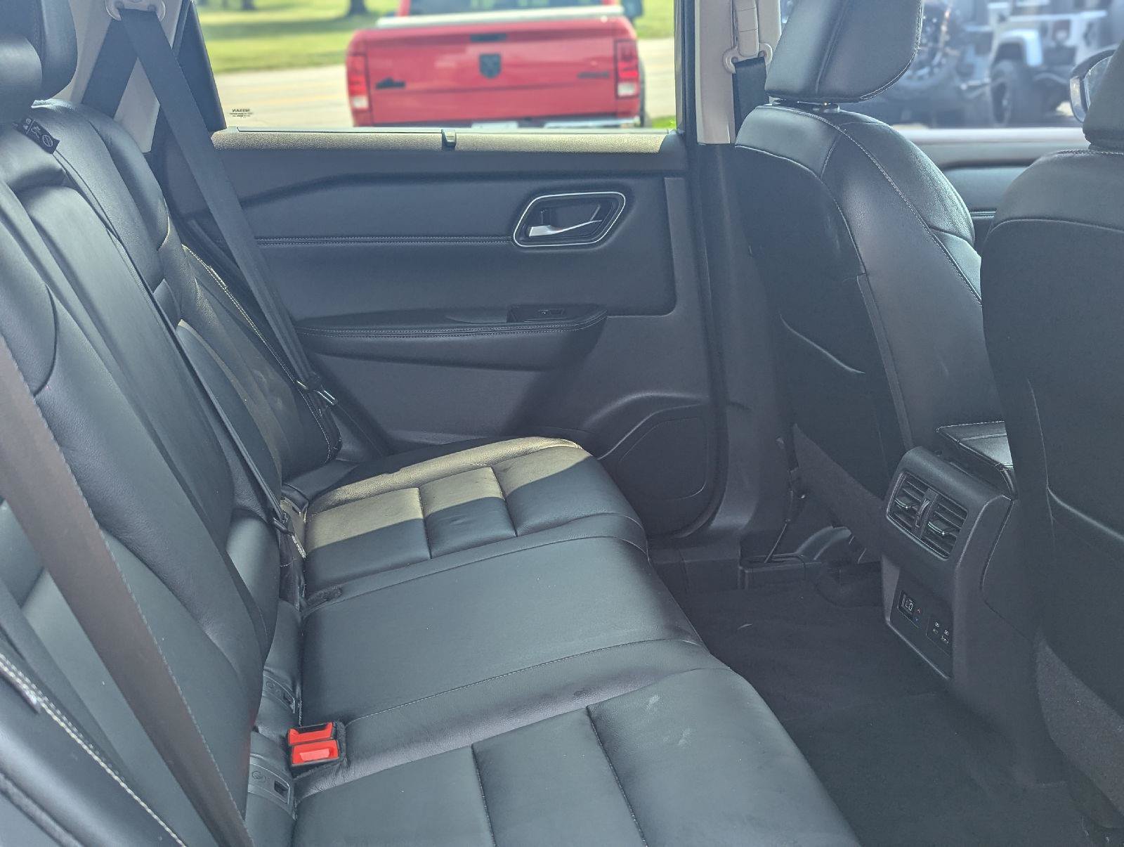 Used 2021 Nissan Rogue SL AWD/4WD image 35
