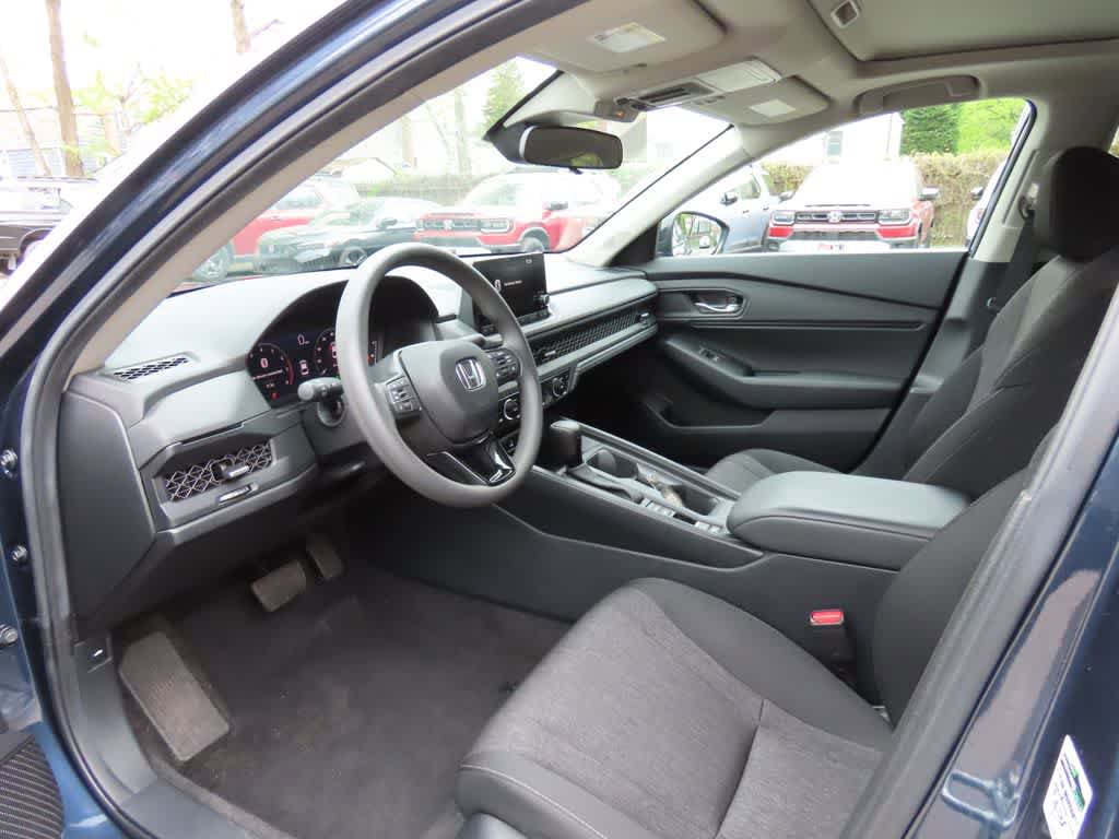 Used 2025 Honda Accord SE image 2