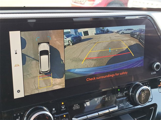 Used 2024 Toyota Highlander Platinum image 17