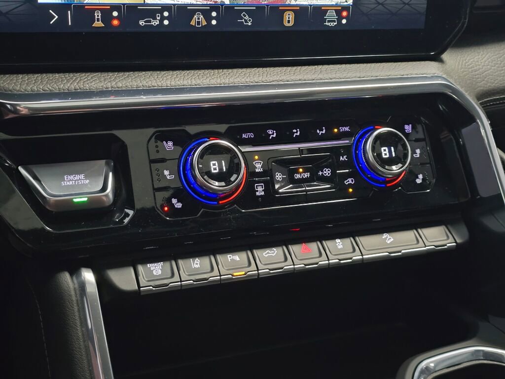 Used 2025 GMC Sierra 3500 Denali w/ Denali Reserve Package image 36