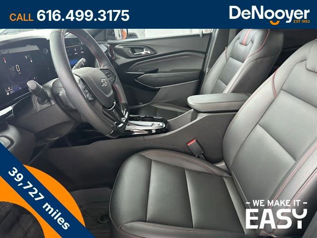 Certified 2024 Chevrolet Trax RS w/ Sunroof Package image 23