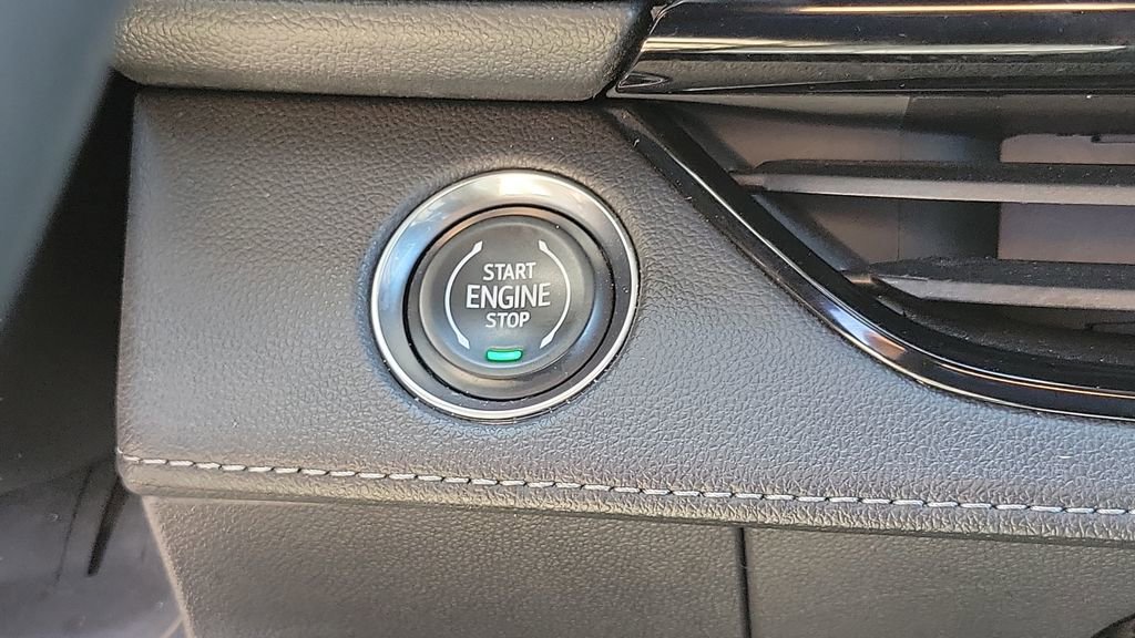 Certified 2025 Buick Enclave Sport Touring image 23