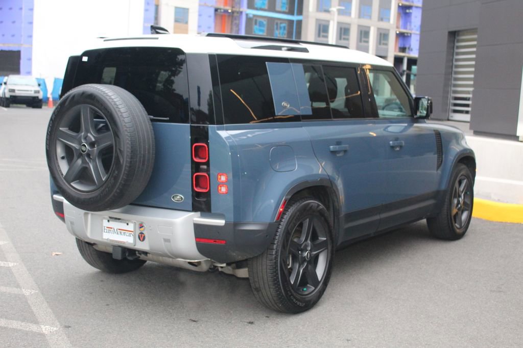 Used 2022 Land Rover Defender 110 SE AWD/4WD image 2