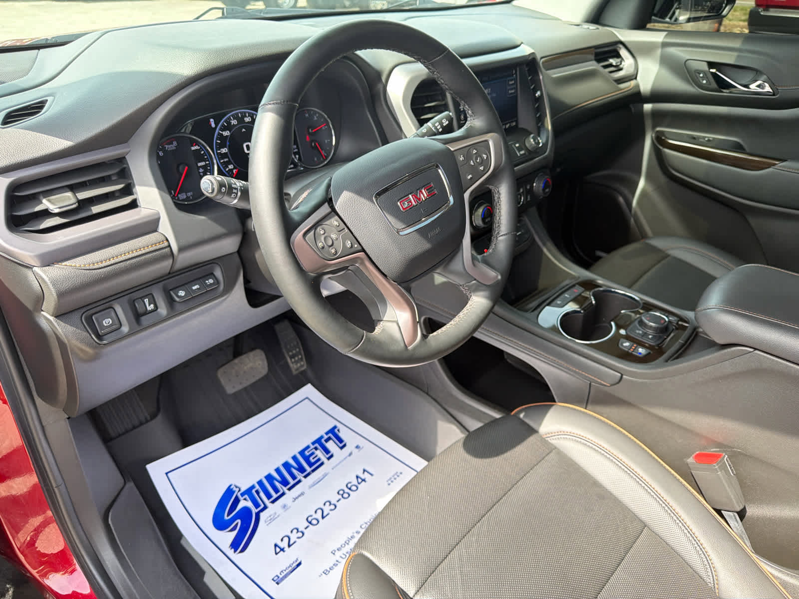 Used 2023 GMC Acadia AT4 w/ Technology Package image 15