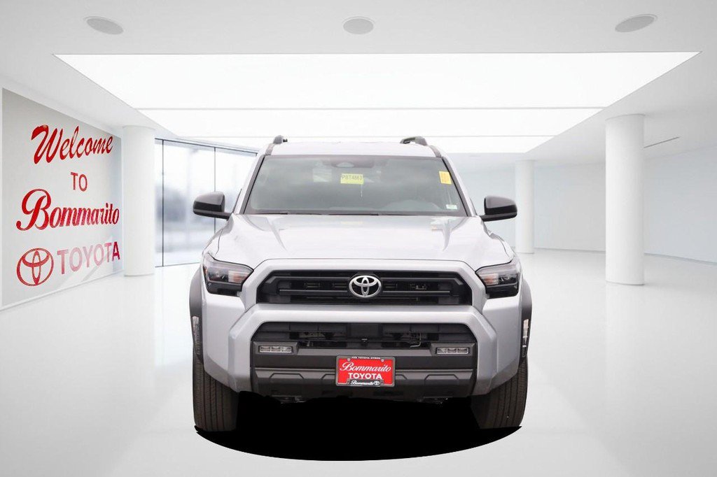Certified 2025 Toyota 4Runner SR5 AWD/4WD image 4