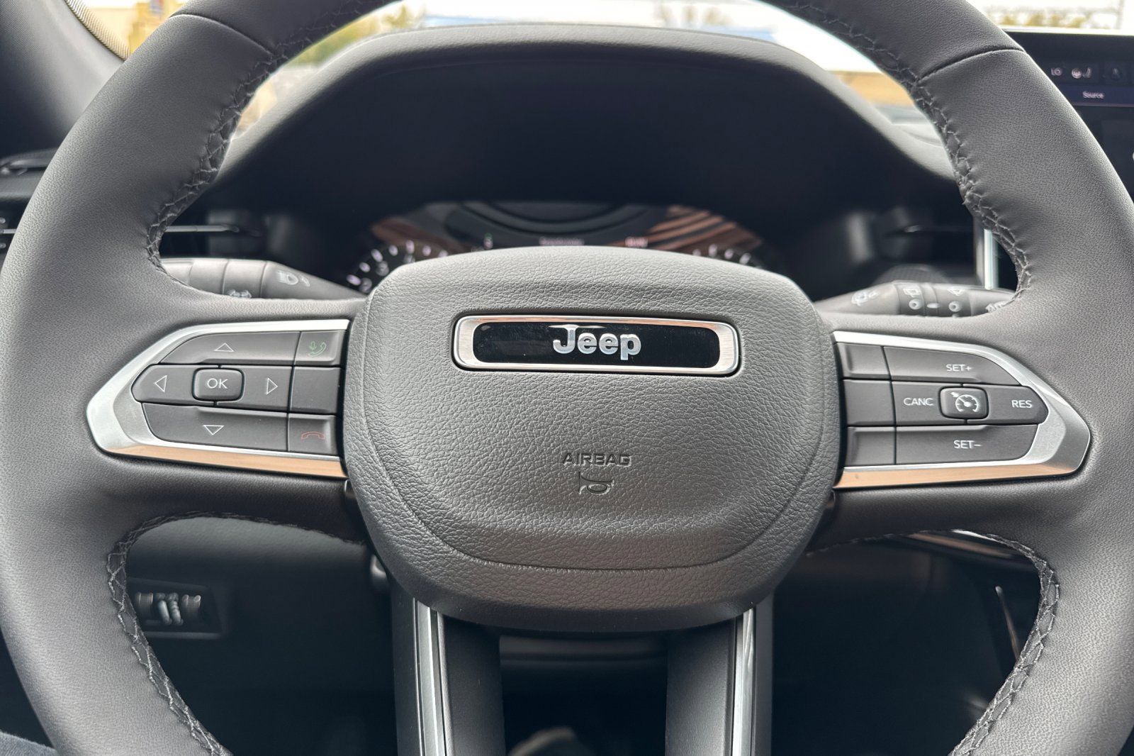 New 2026 Jeep Compass Latitude image 22