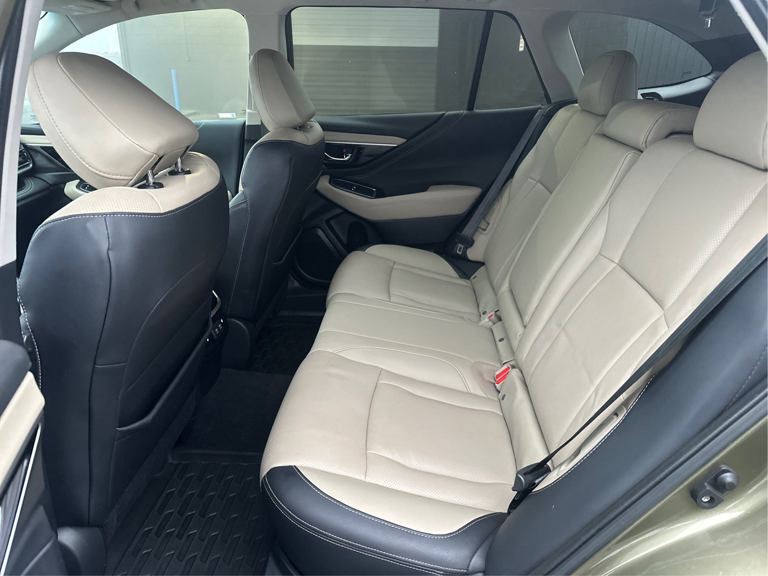Used 2021 Subaru Outback Limited AWD/4WD image 10