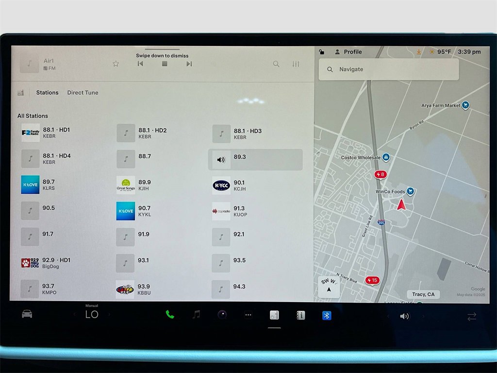 Used 2022 Tesla Model X image 14