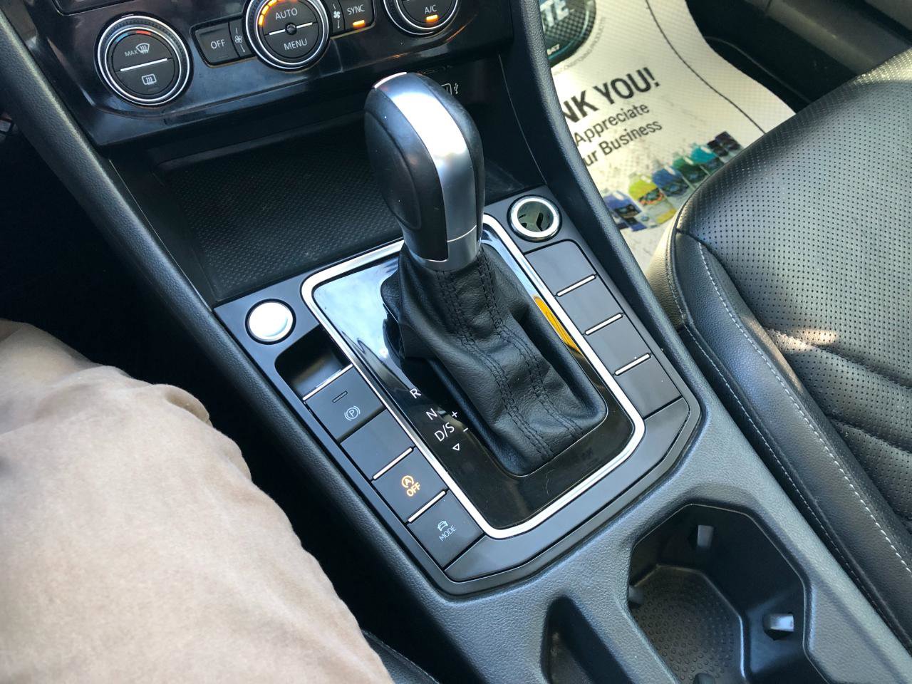 Used 2019 Volkswagen Jetta SEL Premium FWD image 23