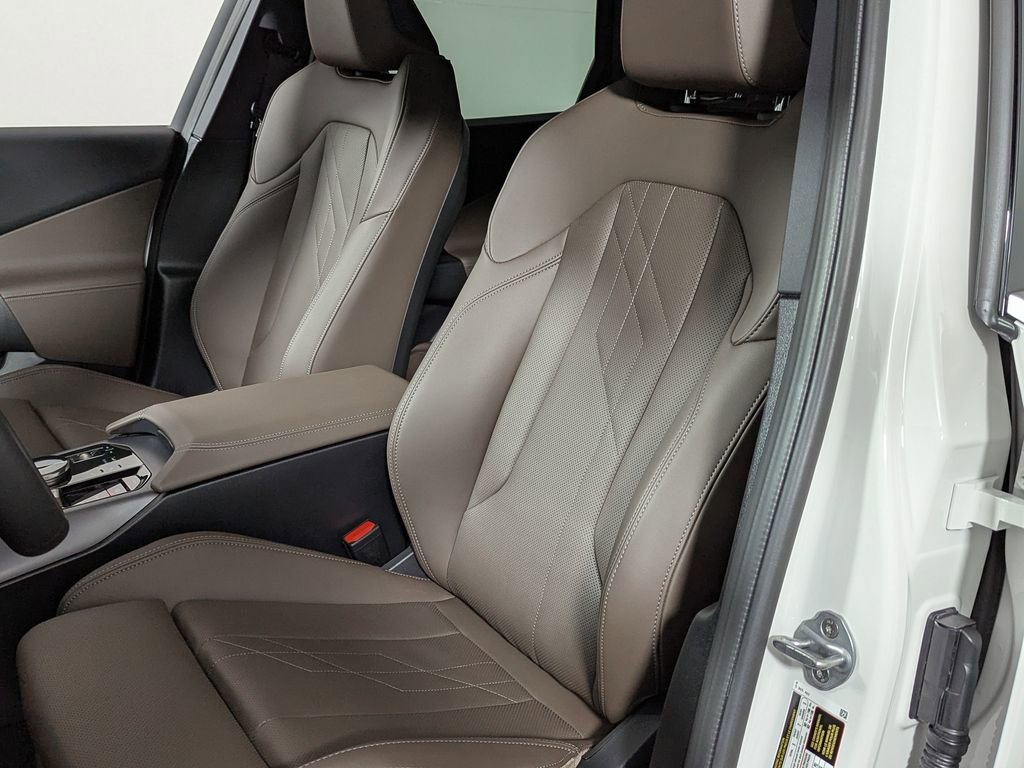 Used 2025 BMW X3 xDrive30i w/ Convenience Package image 17