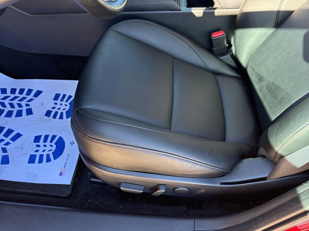 Used 2022 MAZDA MAZDA3 s image 15