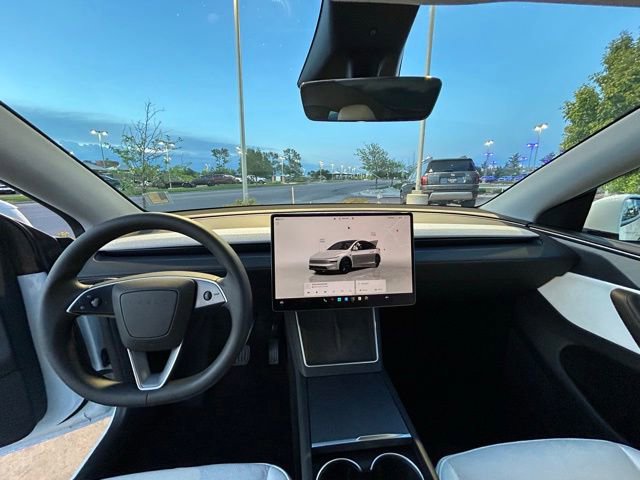 Used 2026 Tesla Model Y Long Range AWD/4WD image 13