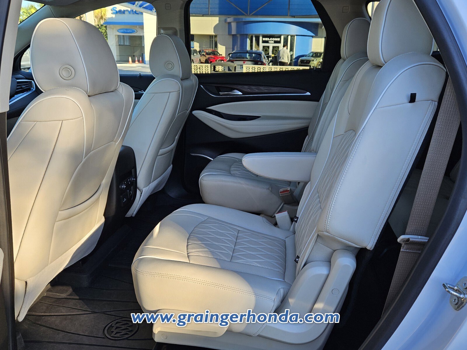 Used 2023 Buick Enclave Avenir w/ Trailering Package, 5000 lbs. image 11