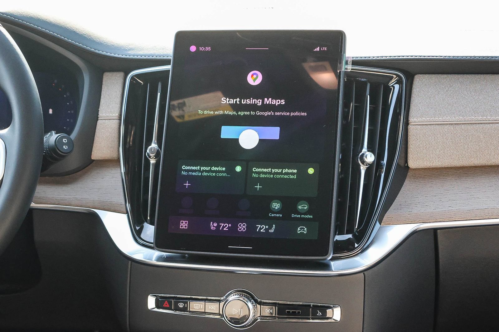 New 2026 Volvo XC90 B6 Ultra w/ Protection Package image 25