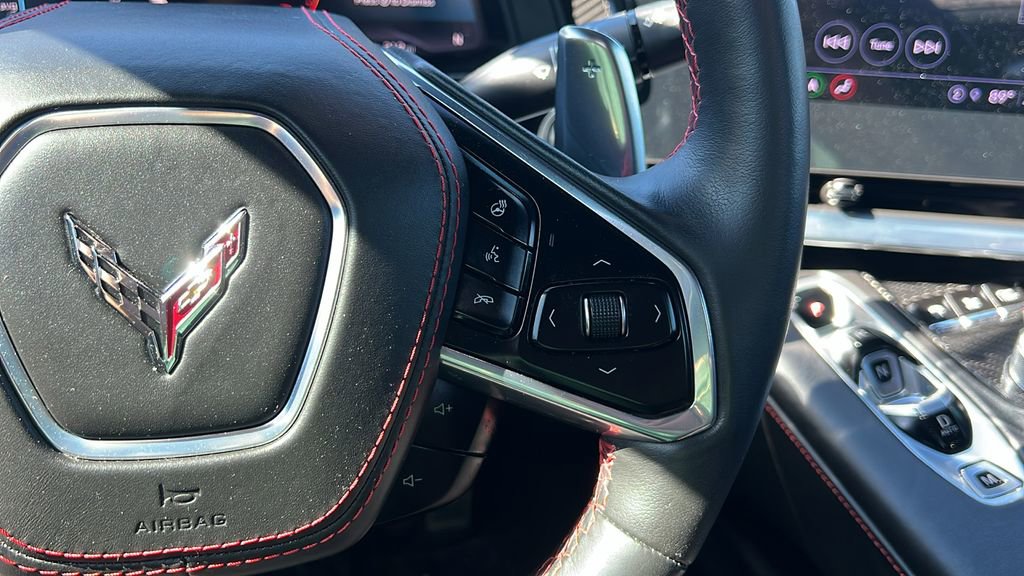 Used 2021 Chevrolet Corvette Stingray Premium Conv w/ Z51 Performance Package RWD image 14