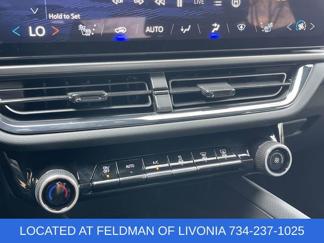 Used 2024 Chevrolet Equinox EV RS FWD image 16