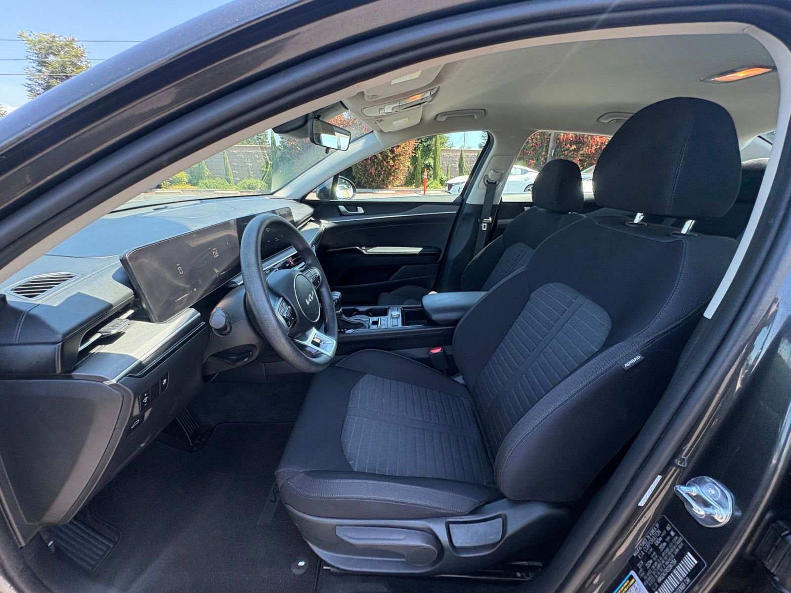 Used 2025 Kia K5 LXS image 25