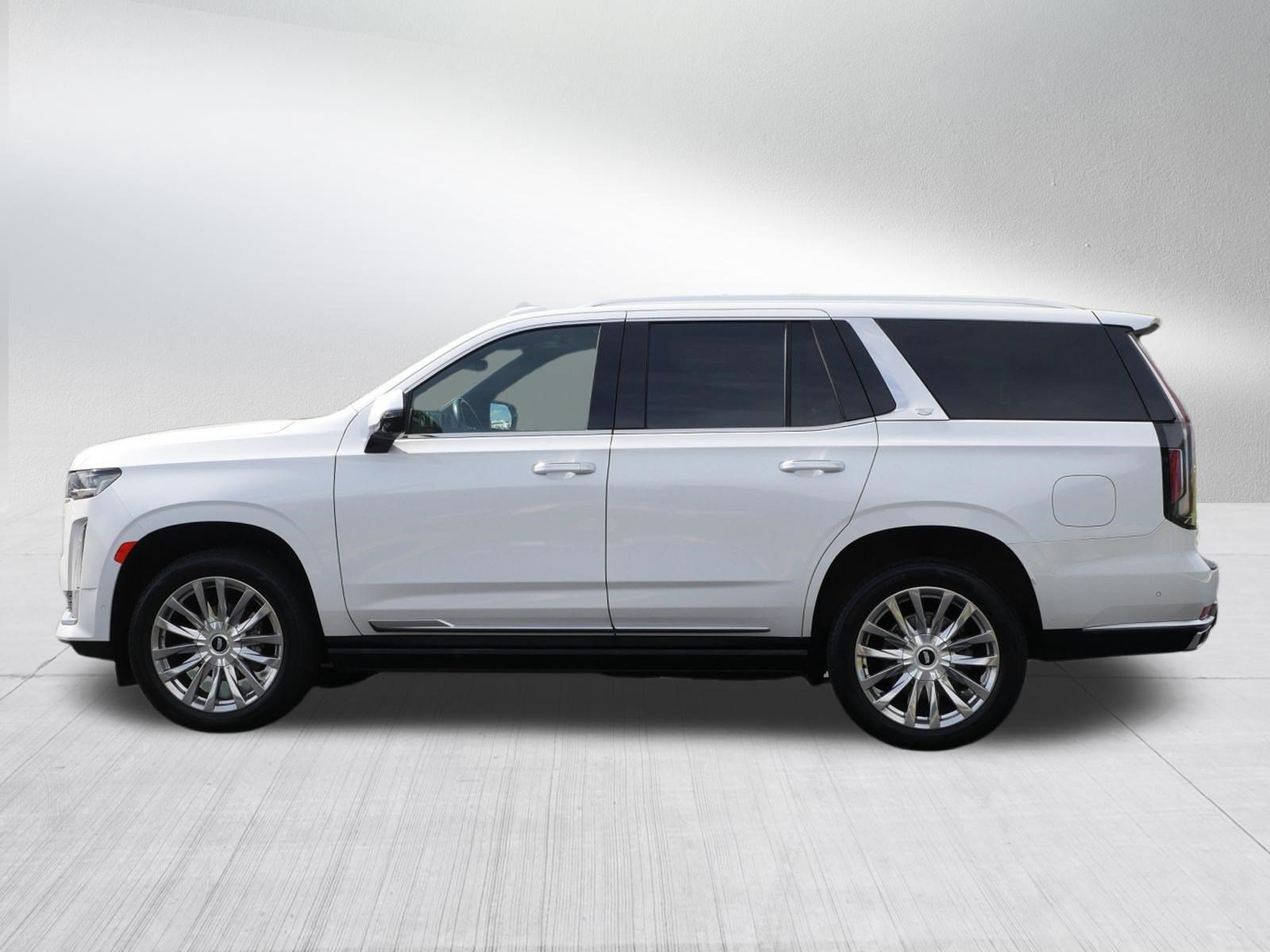 Certified 2024 Cadillac Escalade Premium Luxury w/ Performance Package AWD/4WD image 3