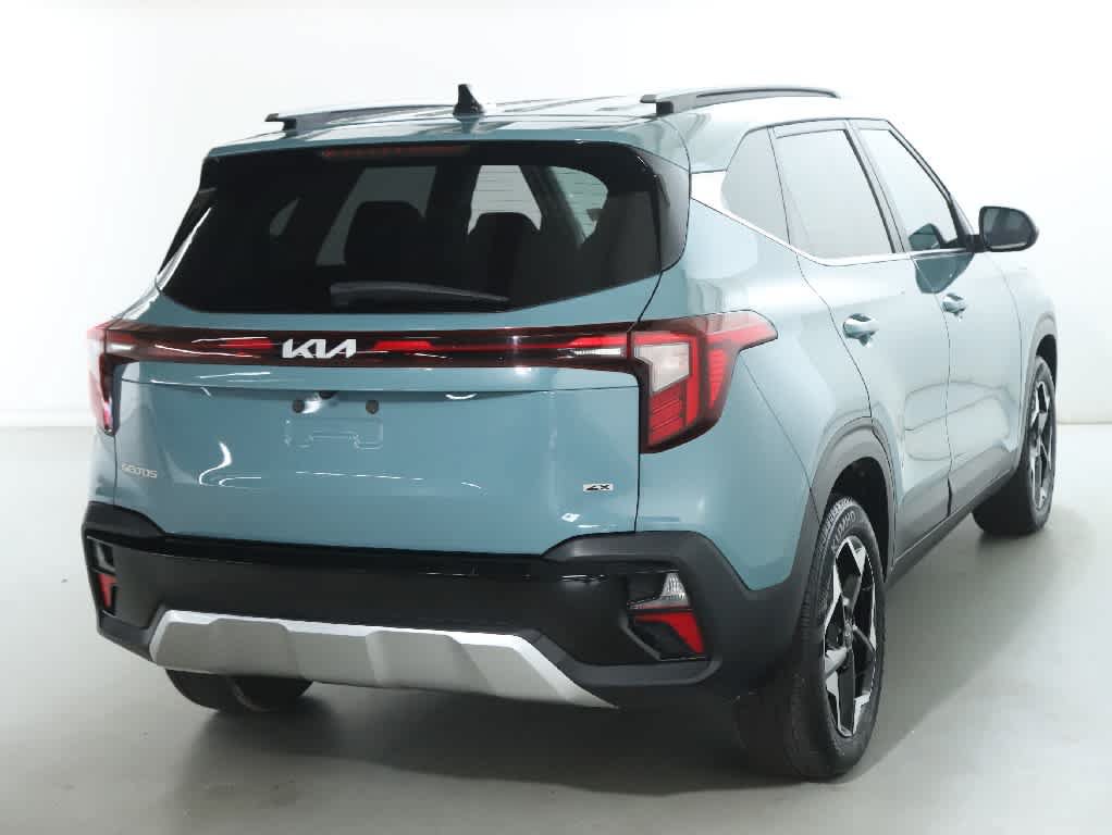 Used 2024 Kia Seltos EX AWD/4WD image 47