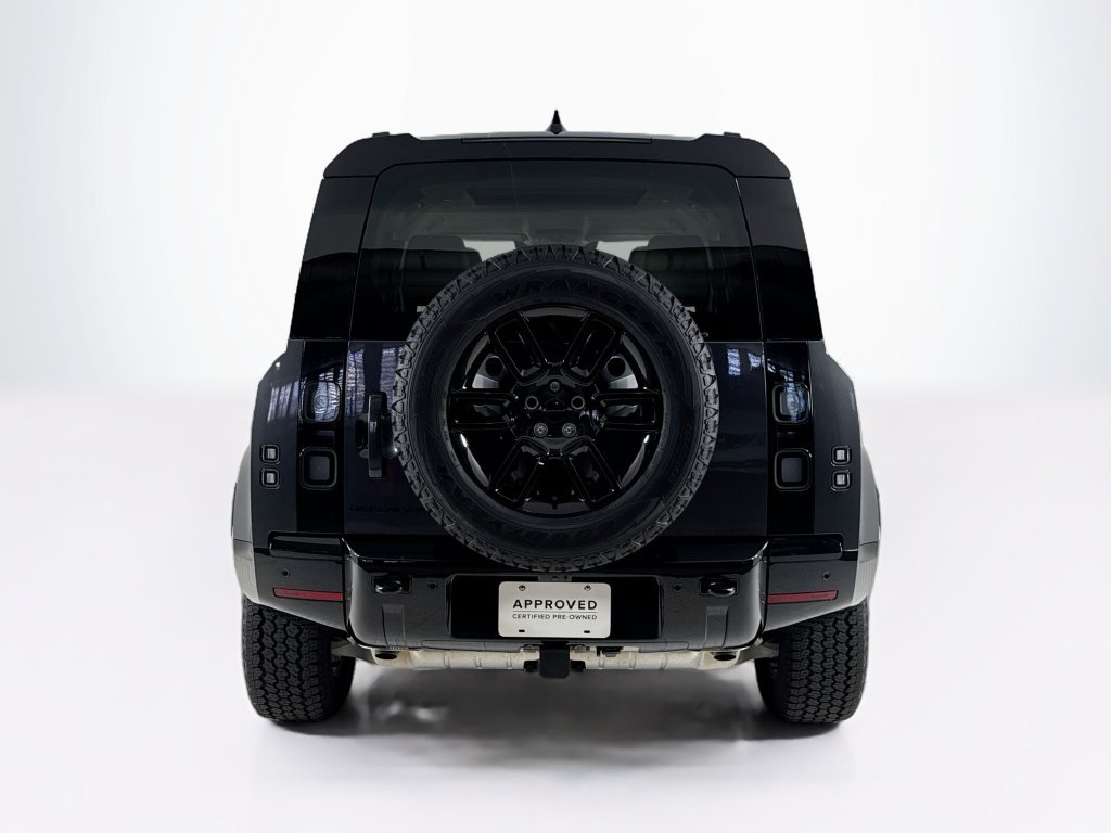 Used 2026 Land Rover Defender 110 X-Dynamic SE AWD/4WD image 4