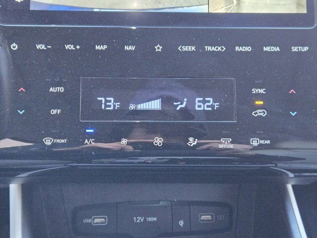 Certified 2023 Hyundai Tucson Limited w/ Cargo Package image 18