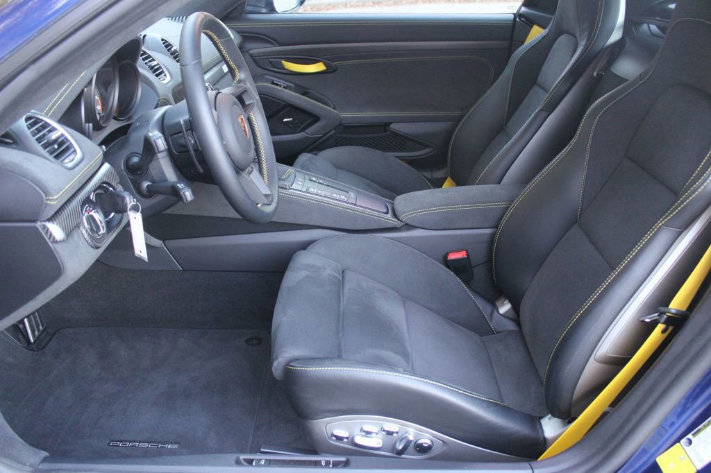 Used 2025 Porsche 718 Cayman GT4 RS image 19
