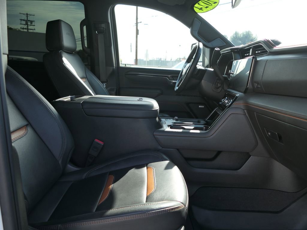 Used 2024 GMC Sierra 2500 AT4 w/ AT4 Preferred Package image 24
