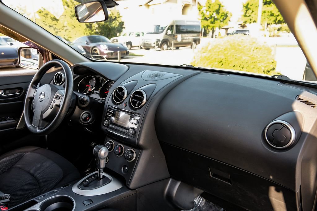 Used 2015 Nissan Rogue S w/ Convenience Package image 10