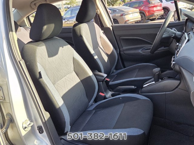Used 2025 Nissan Versa SV FWD image 17