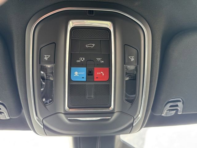 Used 2024 Jeep Wagoneer 4WD image 18