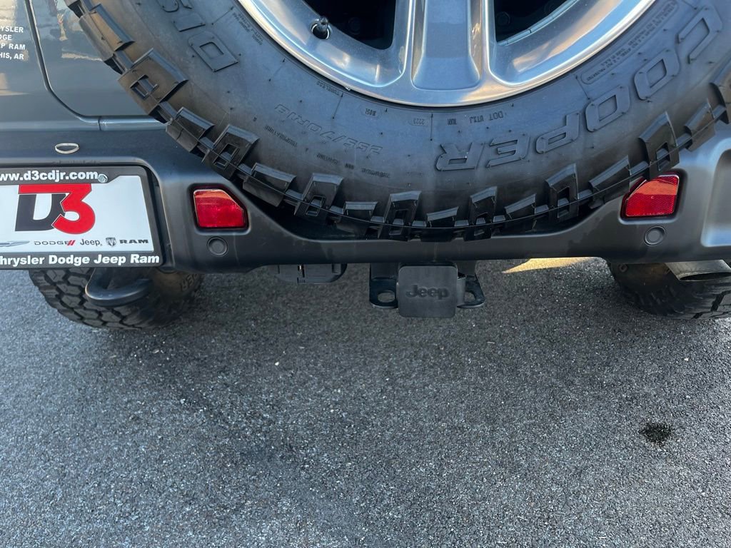 Used 2020 Jeep Wrangler Unlimited Sahara image 34