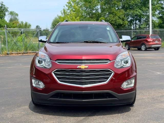 Used 2017 Chevrolet Equinox Premier w/ Enhanced Convenience Package FWD image 3