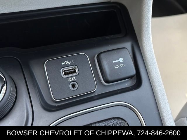 Used 2021 Jeep Cherokee Latitude Lux w/ Comfort/Convenience Group image 17