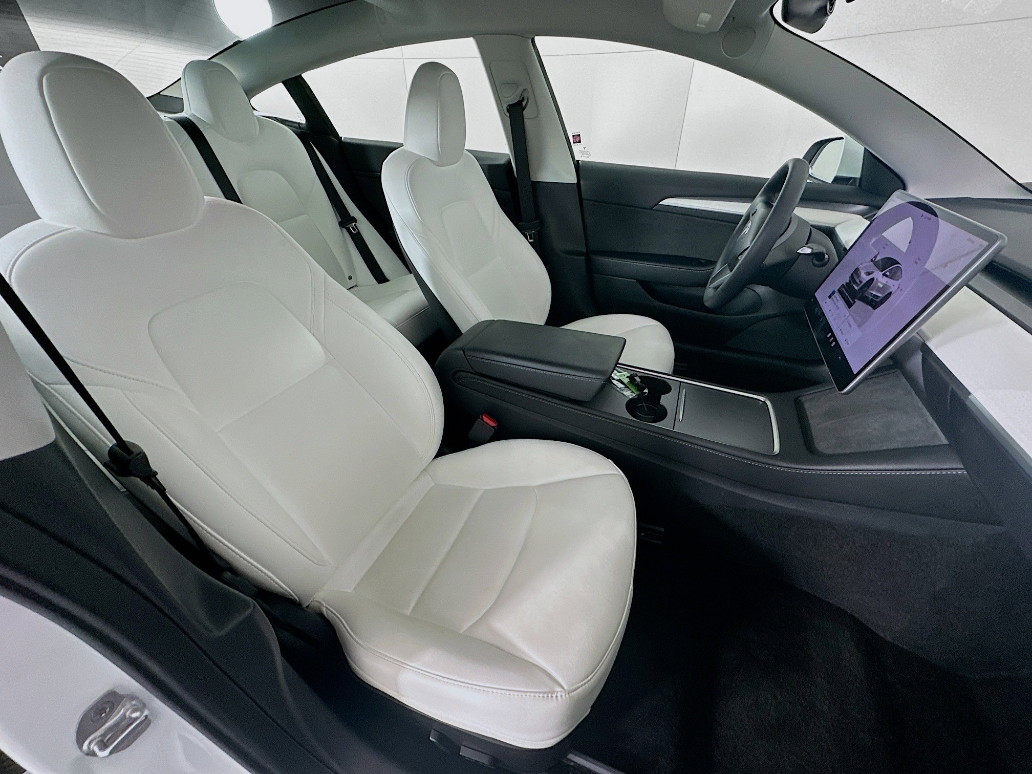 Used 2023 Tesla Model 3 Standard Range image 29