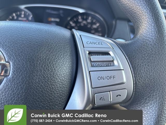 Used 2016 Nissan Rogue SV w/ SV Premium Package image 17