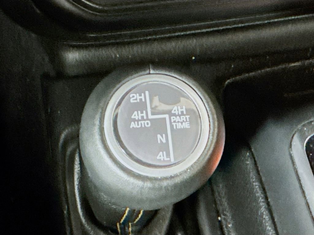 Used 2021 Jeep Gladiator Overland image 20