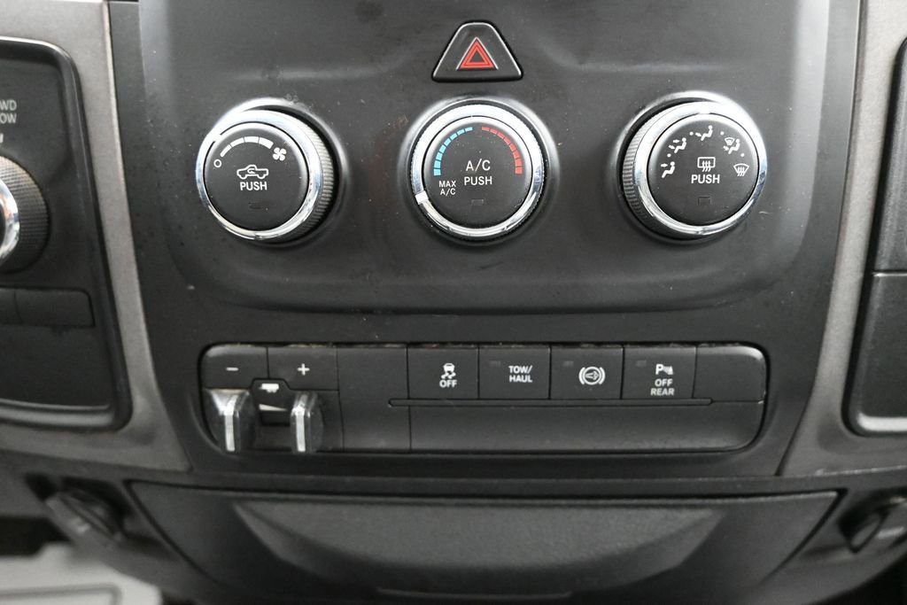 Used 2017 RAM 2500 Tradesman w/ Chrome Appearance Group AWD/4WD image 18