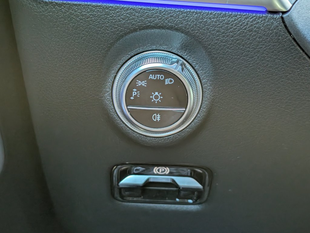 Used 2022 Mercedes-Benz C 300 4MATIC Sedan image 23